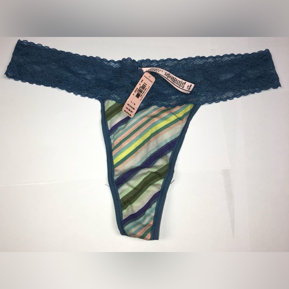 Victoria’s Secret low rise thong Size Large NWT Bundle&Save$